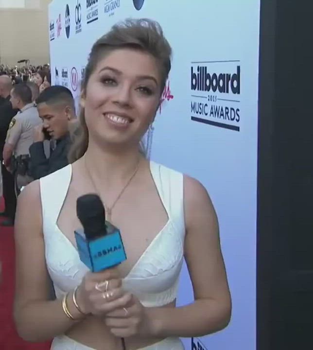 Celebrity Cute Jennette McCurdy Porn GIF by redbledcom