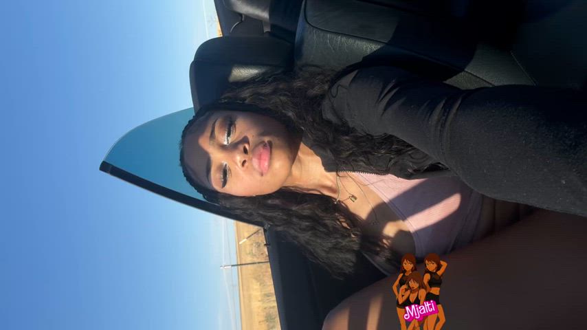 i got so horny i had to pull over and make myself squirt