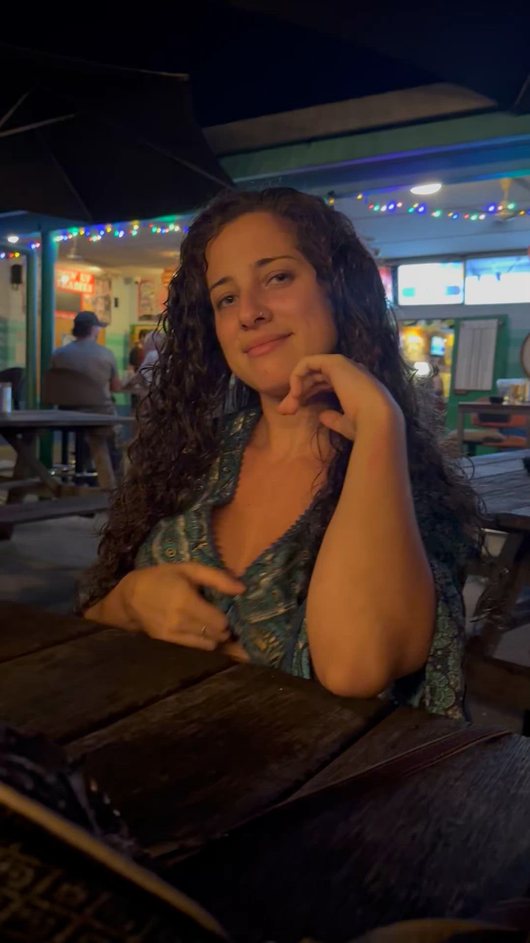 Having a good time in the pub [GIF]