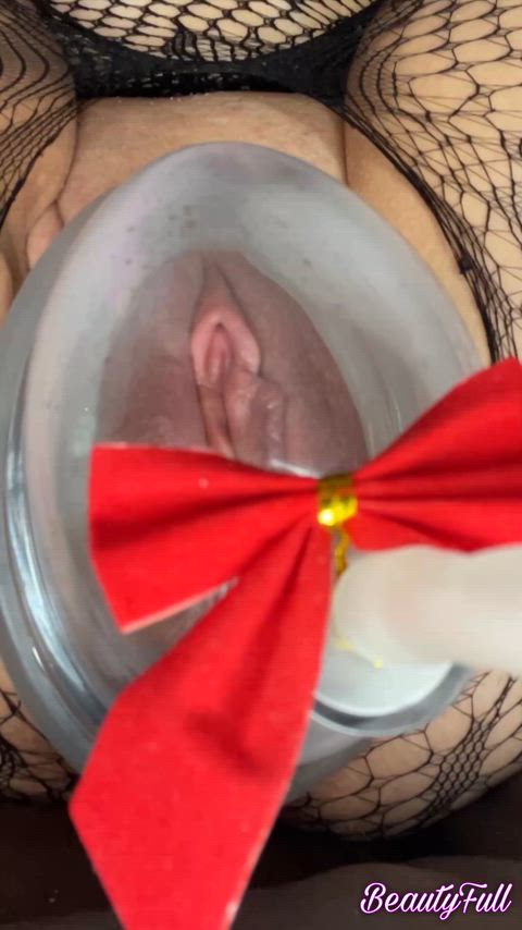 A little pump, a little puf[f], a little bow 🎁