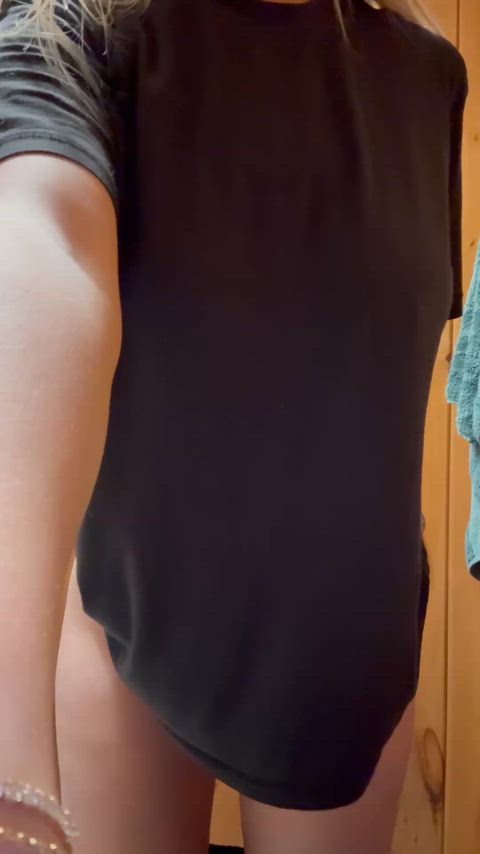 Revealing massive boobs