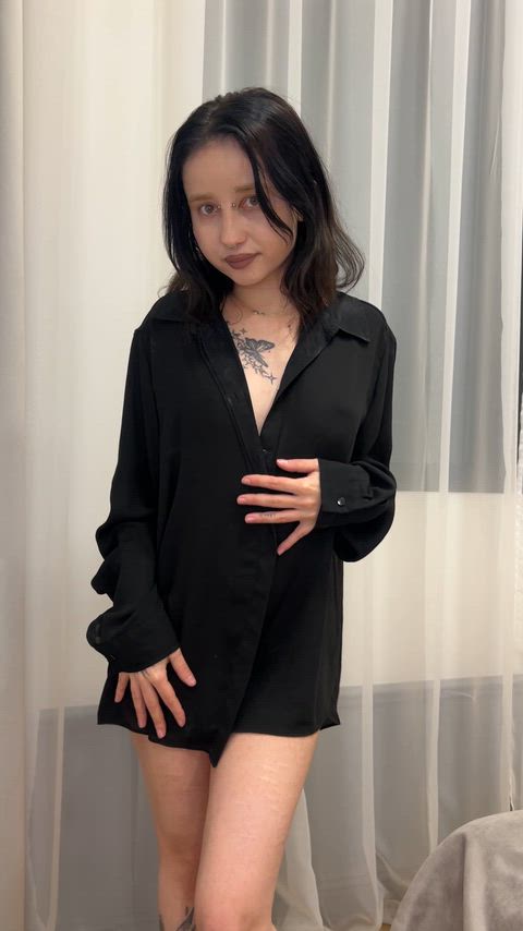 Midgets looks better without clothes