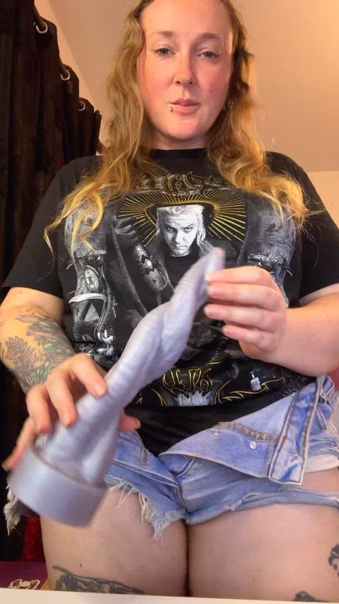 I’d ride it slow at first, teasing my dripping entrance with every ridge