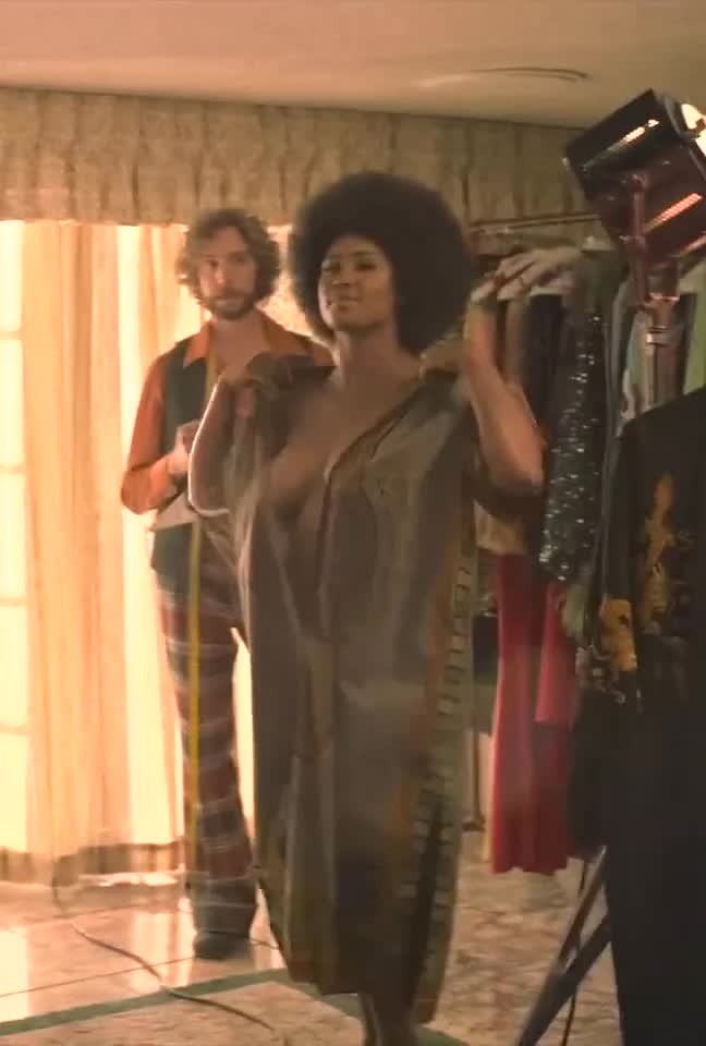 Toni Duclottni in 'Dolemite Is My Name'