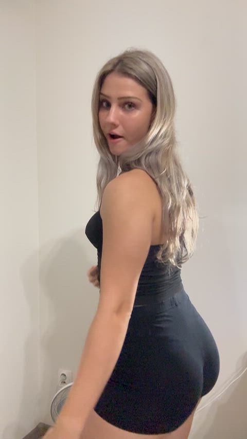 Less shorts, more booty - better combination