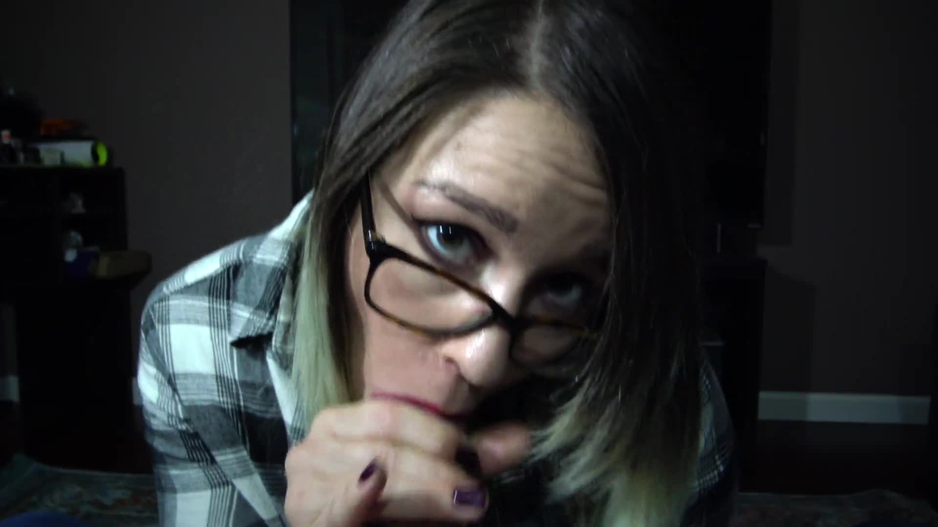 violet moreau pleasing her daddy with her mouth