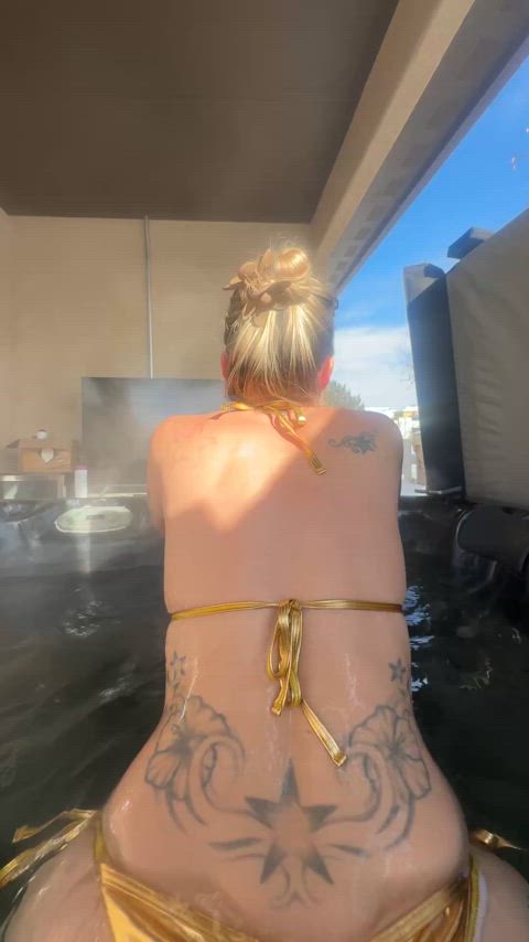 Neighbors always get a good view