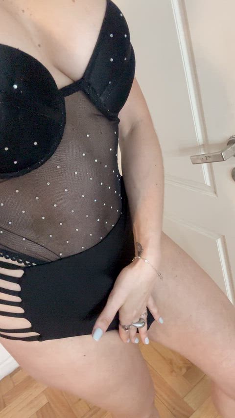 would u suck me everyday if asked nicely