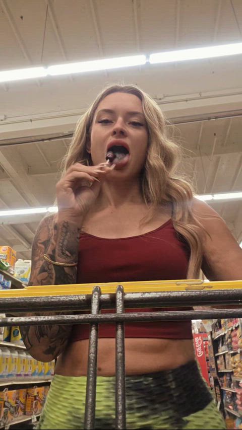 Grocery shopping 🍒