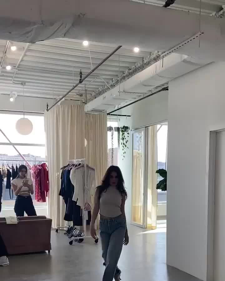 Vanessa Hudgens is asking for it