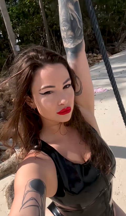 You felt that look before you read anything 🖤