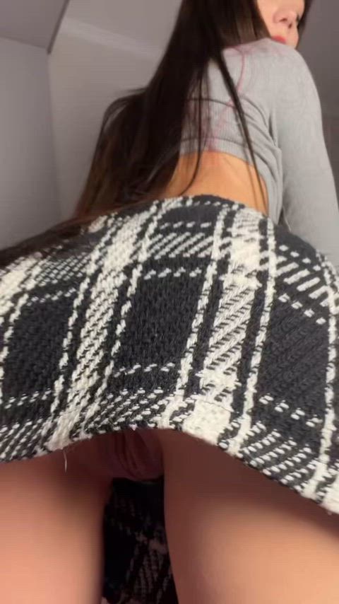 Do I look better without skirt?