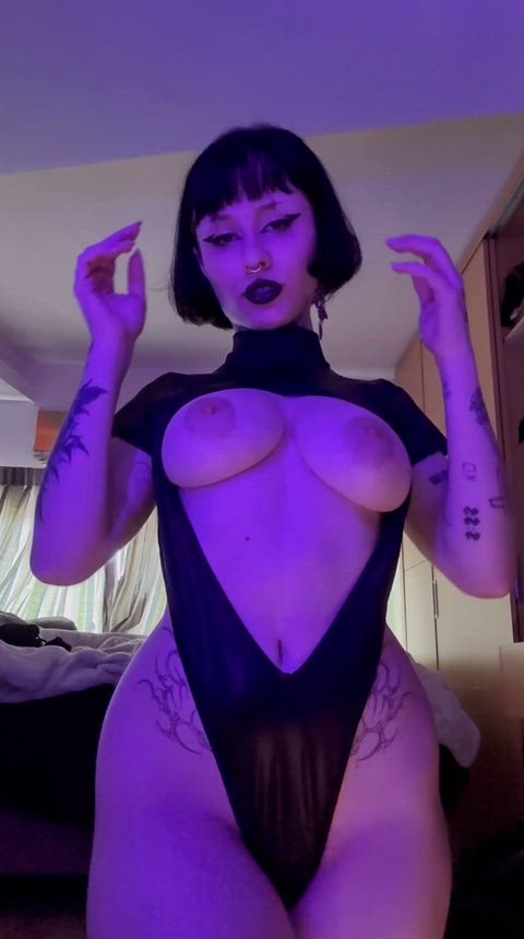 do ya'll love mommy milkers?