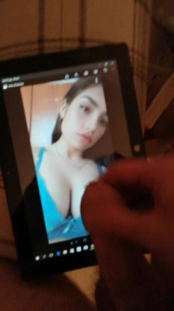 Cum tribute