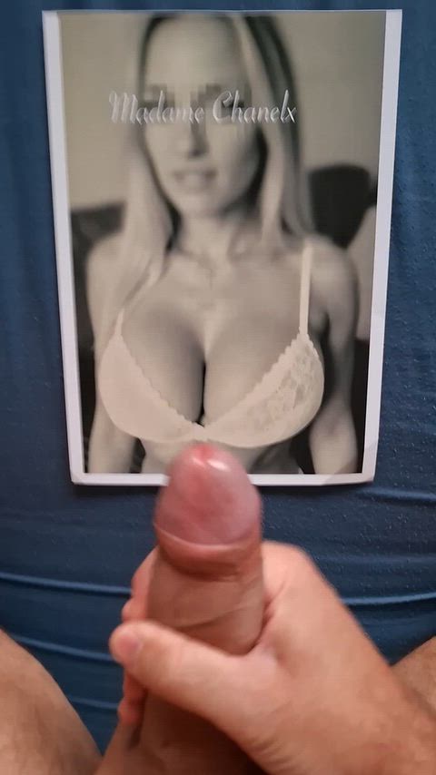Blurred video preview