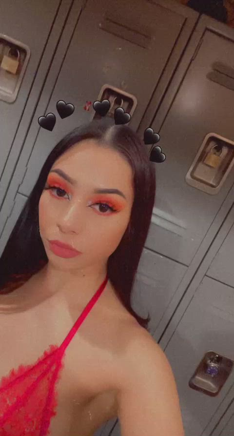 Looking for a fan to fuck and breed me on camera. No shy people please