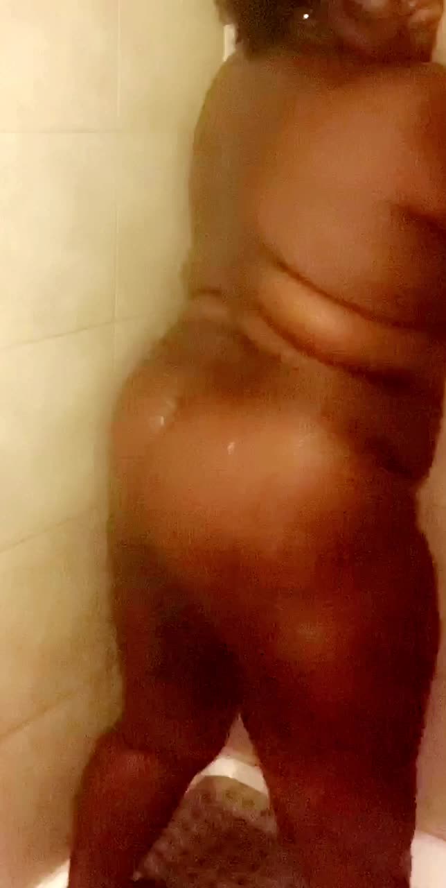 Just a little shower fun 💦💦💦