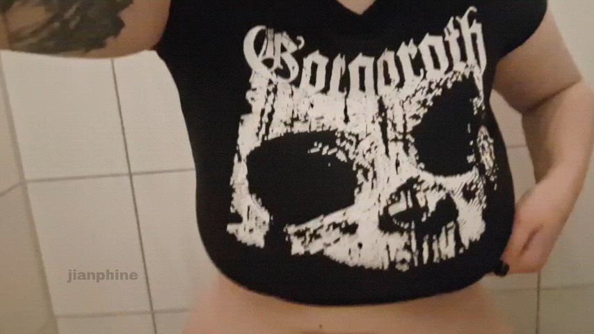 Im obsessed with teasing yall :3