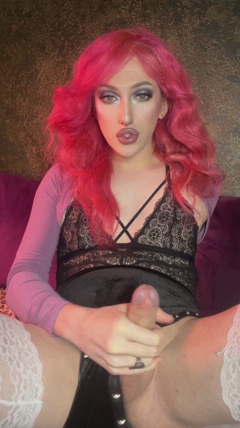 Summon all cumdrinkers to swallow my load and lick my cock dry