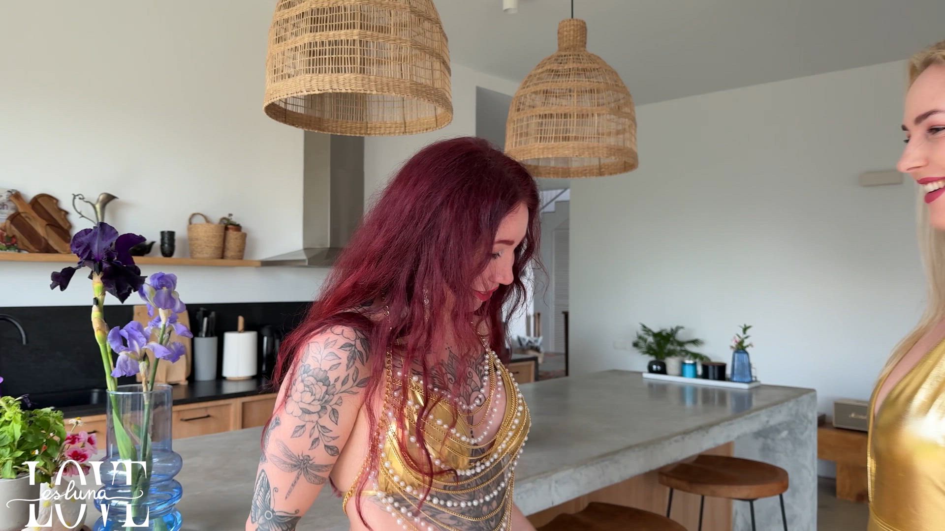 Esluna gets fucked by her best friend in the kitchen