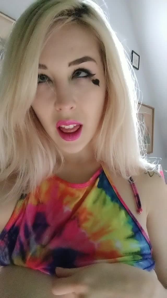 All I want is you for my cake day :3