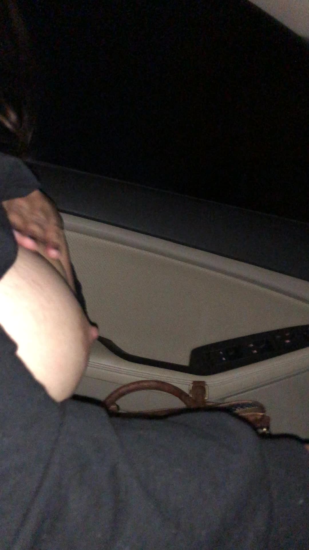 holdthemoan - What would you do i you were in the next lane? 🚗🍈