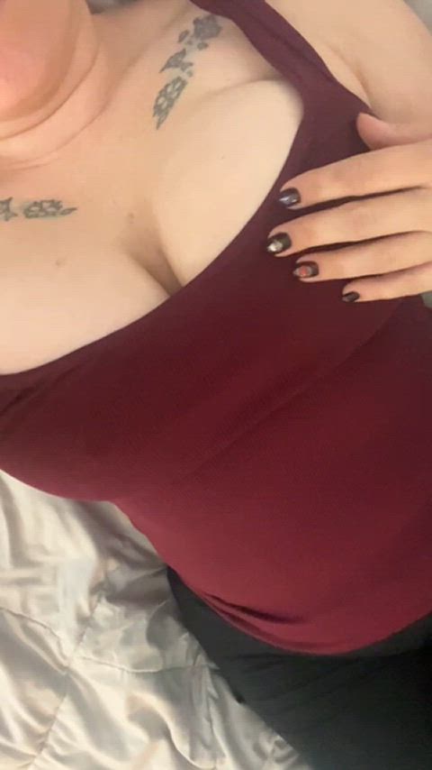 Who doesn’t like a curvy [M]ILF