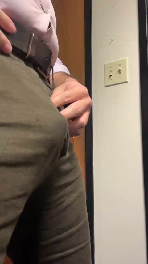 [33/CA] Anyone missing a meal?