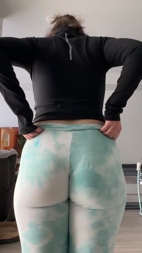 Ass Ass Clapping Ass Shaking Big Ass Bubble Butt Gym Hourglass Huge Ass Phat Ass Yoga Pants Porn GIF by ellak_