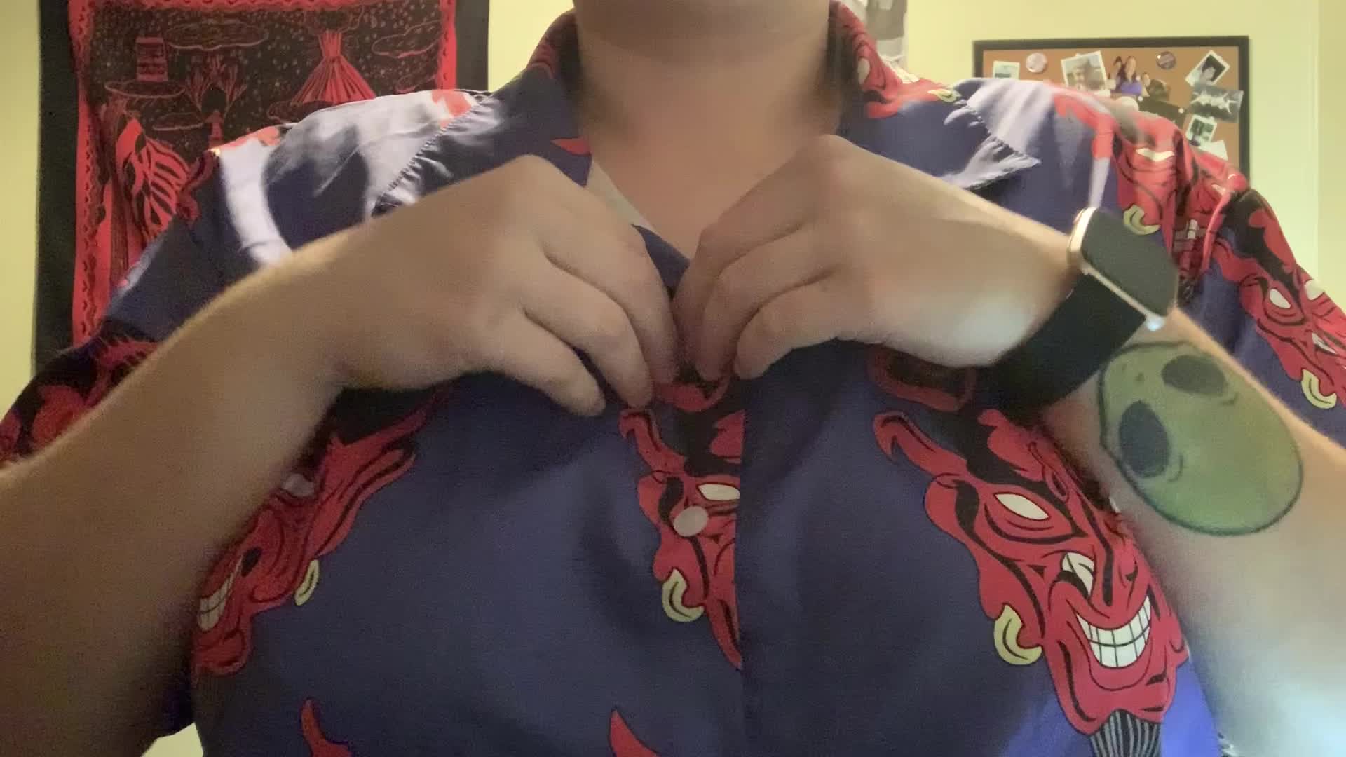 I love baggy shirts
