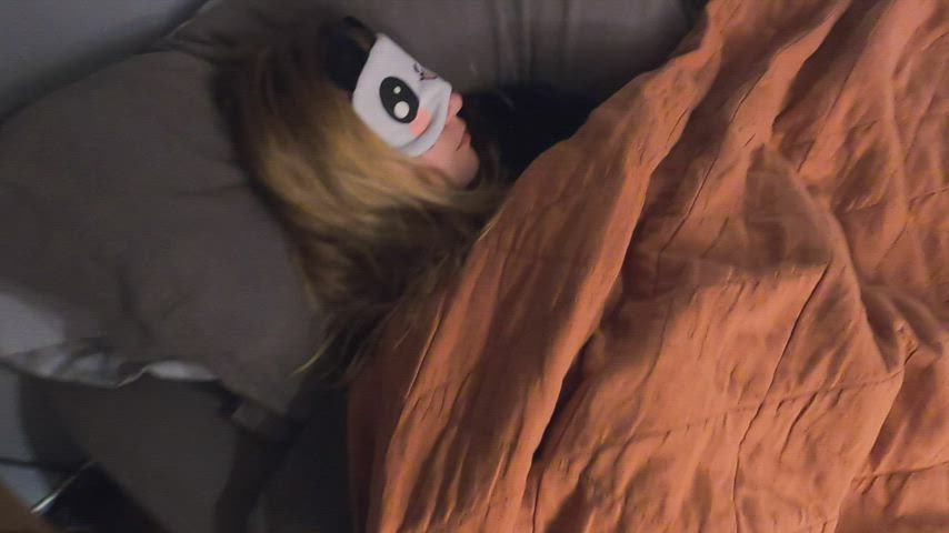 My roommate likes to cum in me while I’m sleeping so I never close my door at night 😴