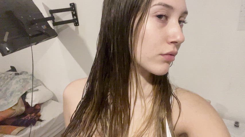 who's ready to stretch me wide open tonight? 18F