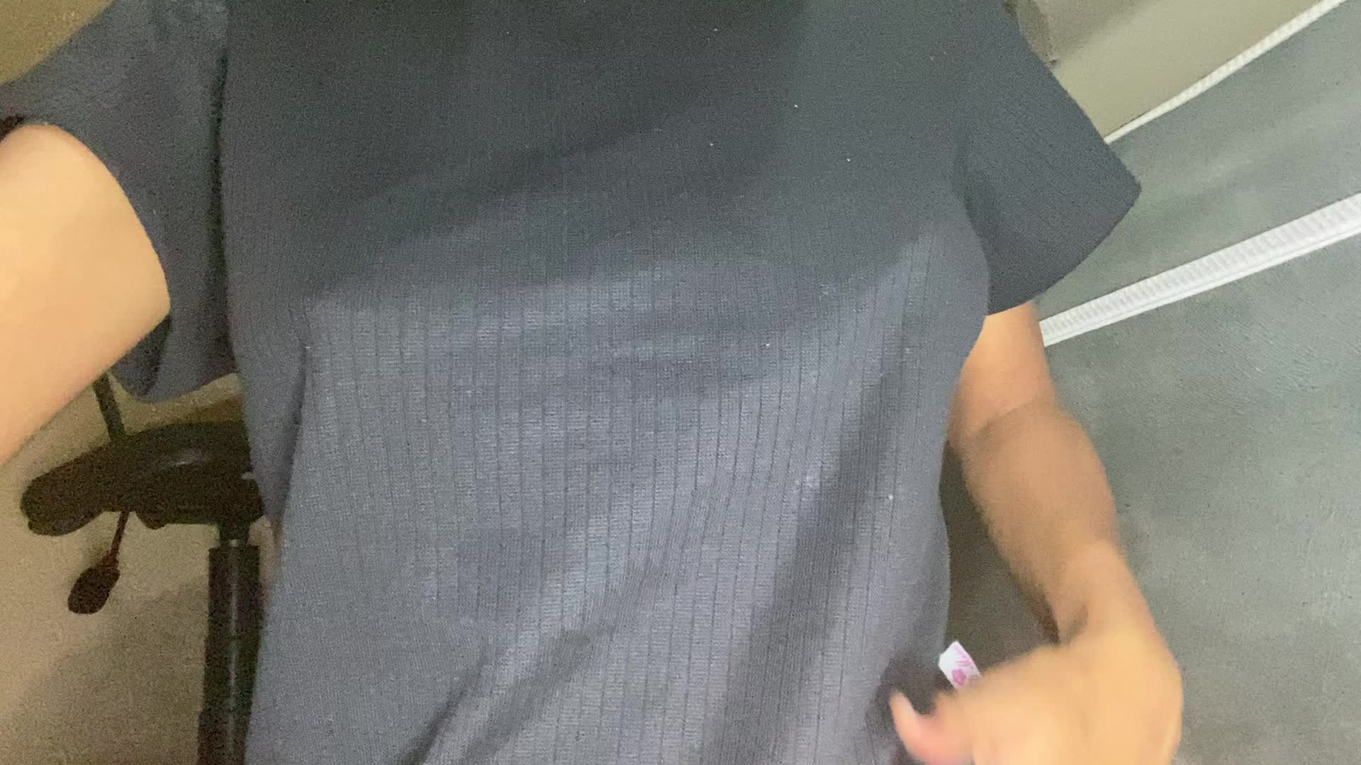 Revealing my tits to reveal a boner on you
