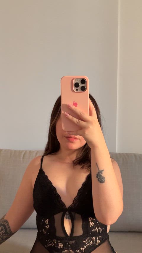 would u fuck raw a 19yo girl you met on Reddit