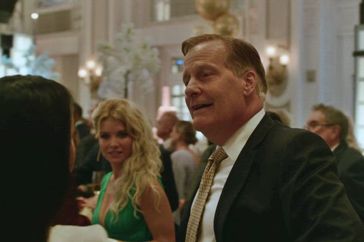 Birthday Stunner: Sarah Jones in A Man in Full [S1E1-2024]