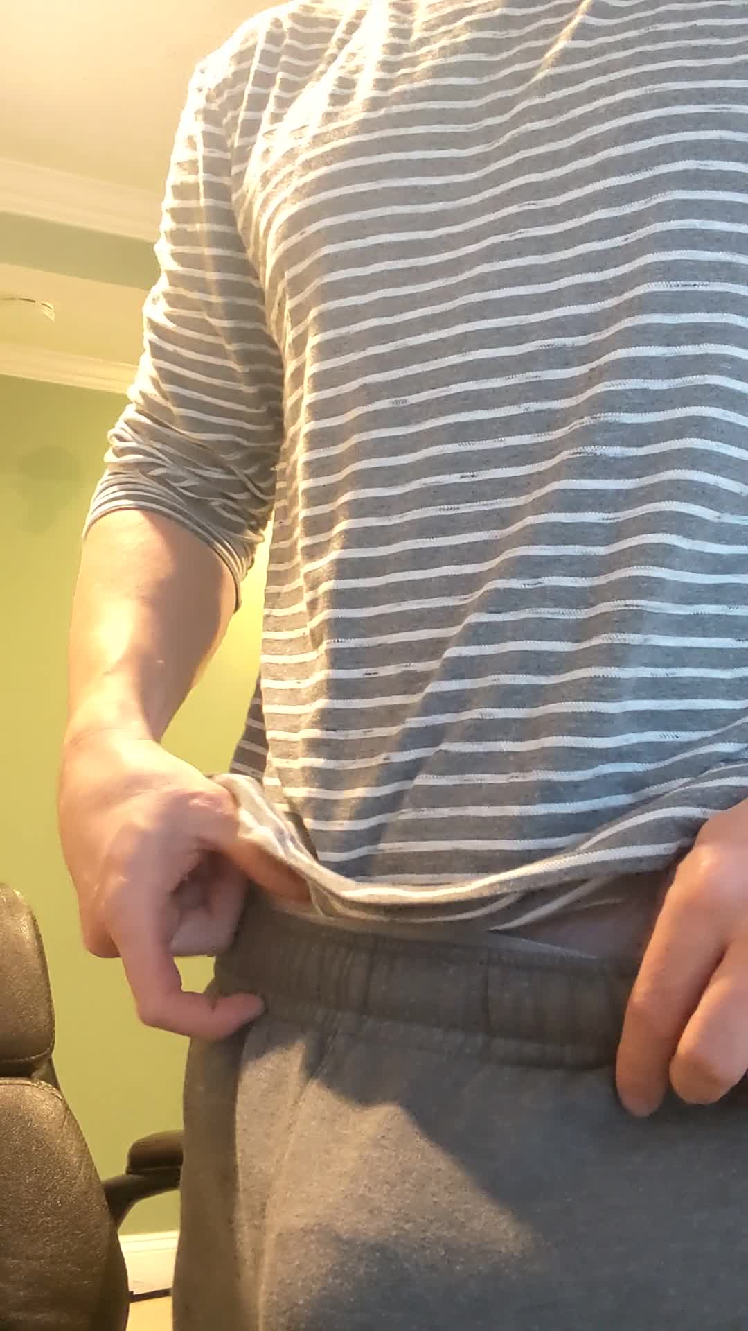 Quick break from work. Could use an assistant..