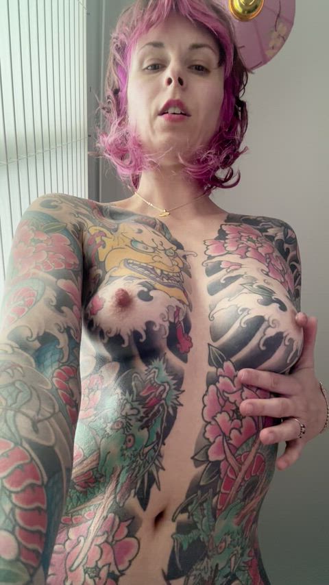 a good slut gets on top daily