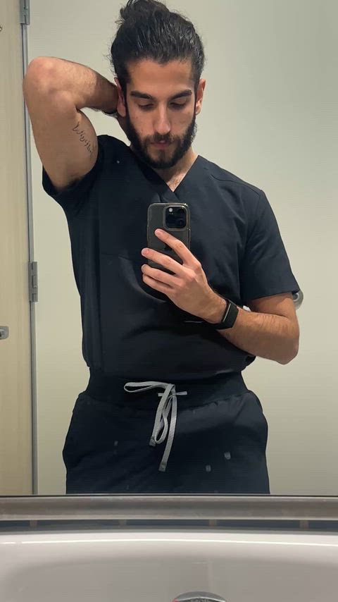 Scrubs are fun if you pay attention 👀