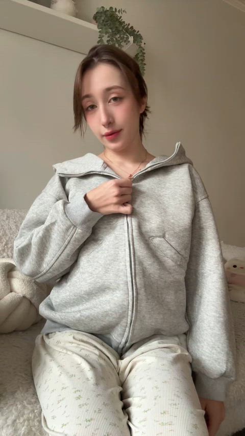 This reveal is too pretty to overlook