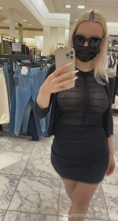 Mommy needs your help in the changing room