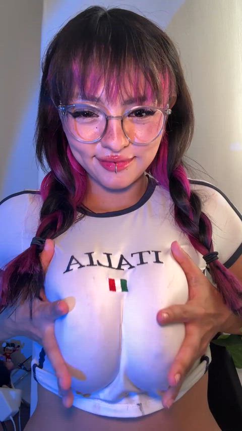 my ITALIAN boobs reveal