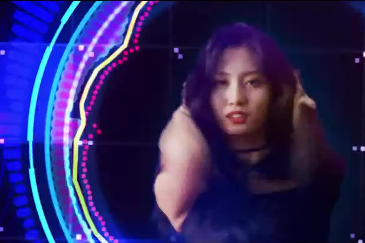 Twice Momo's yummy body