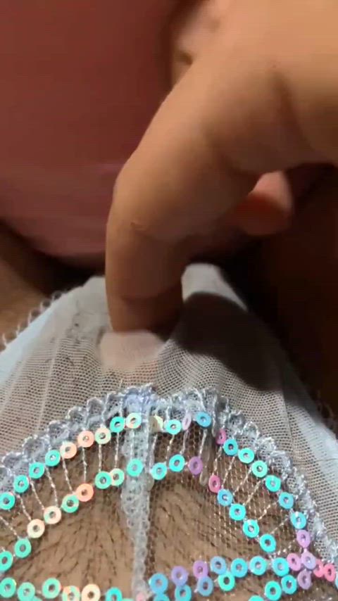 this is what it looks like to rub a needy edged pussy