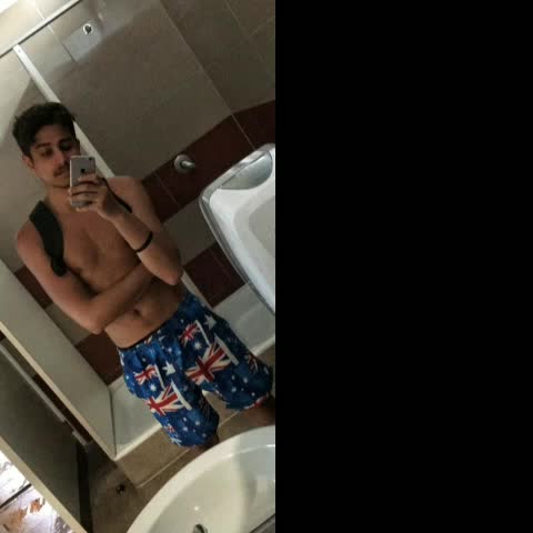21y / What would you do if you caught me like this in the locker room