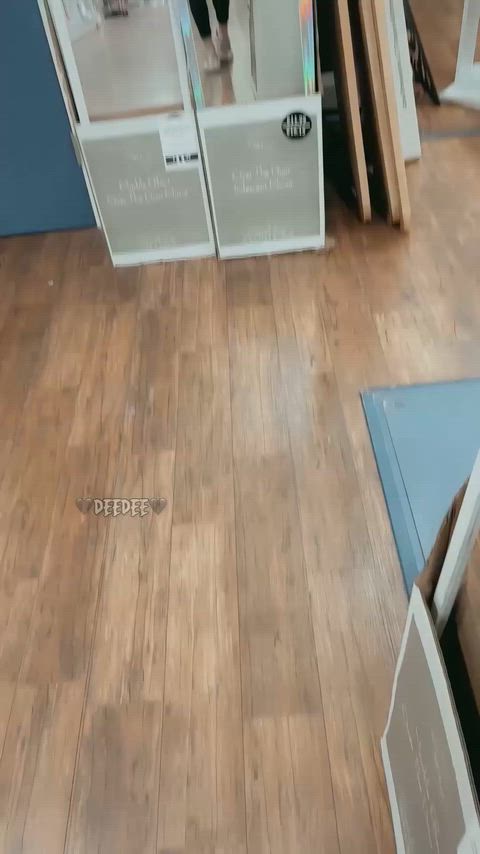 Would you be down to fuck me right here