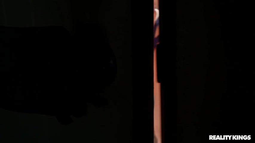 Open the front Door and you find this girl in an absolute seductive output wydu?