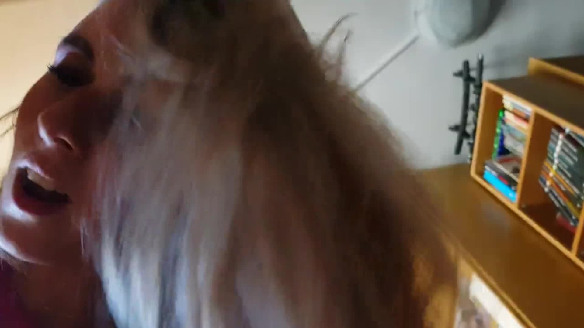 Blonde on top doing work