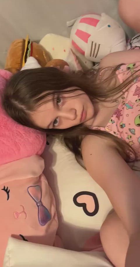 Ever wanted to breed an 19 yo fuck doll like me?