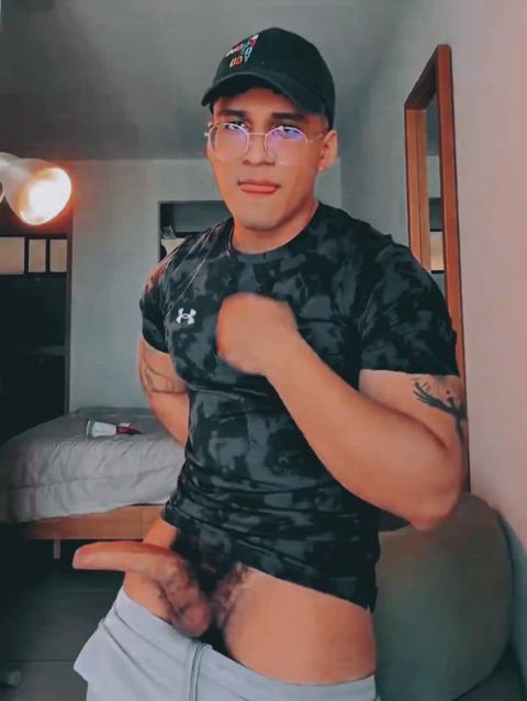 I love suck hard dicks of twinks.... im getting ready