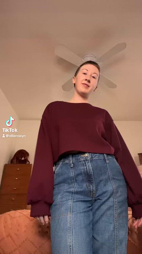 I love yellow lingerie!